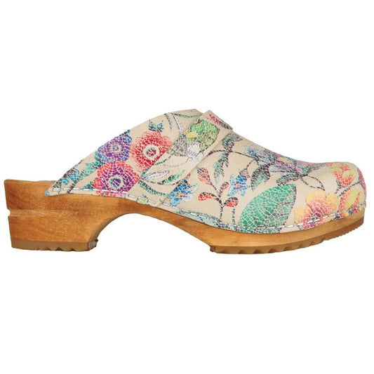 Sanita Vegu Vegan Wooden Clogs in Beige 476909